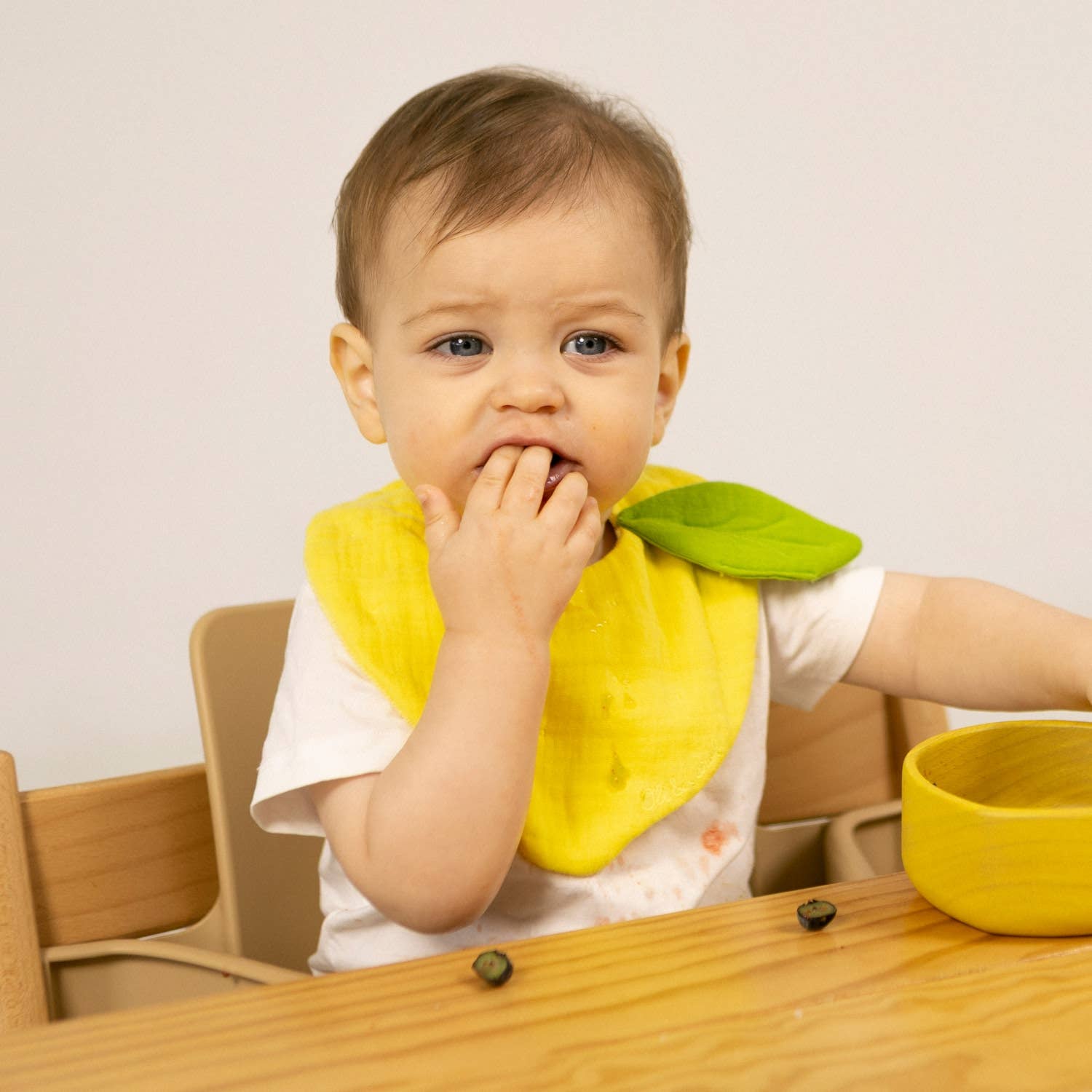 Oli & Carol - Lou The Lemon Bib