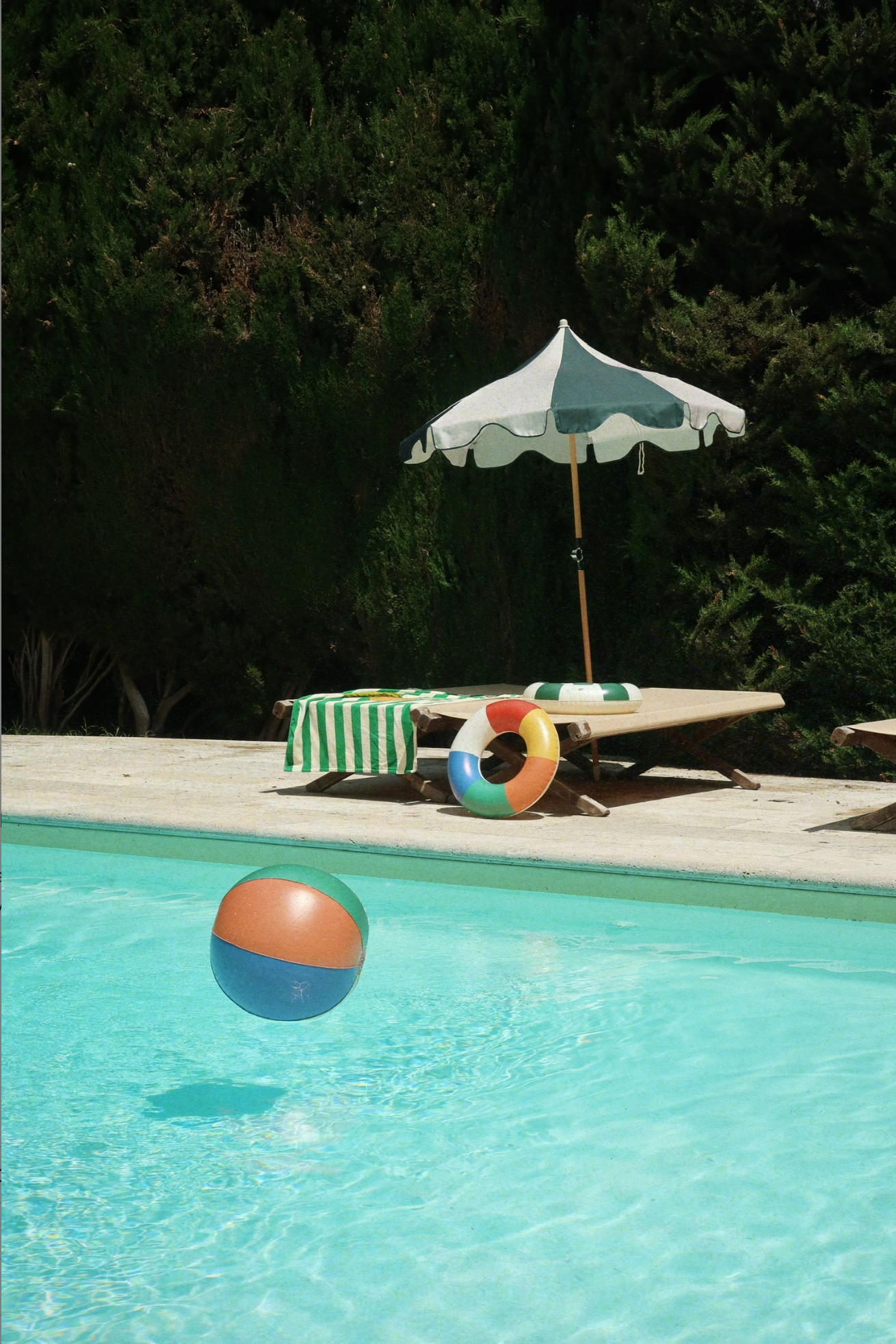 Konges Sløjd Swim Ring & Beach Ball Set – Multi