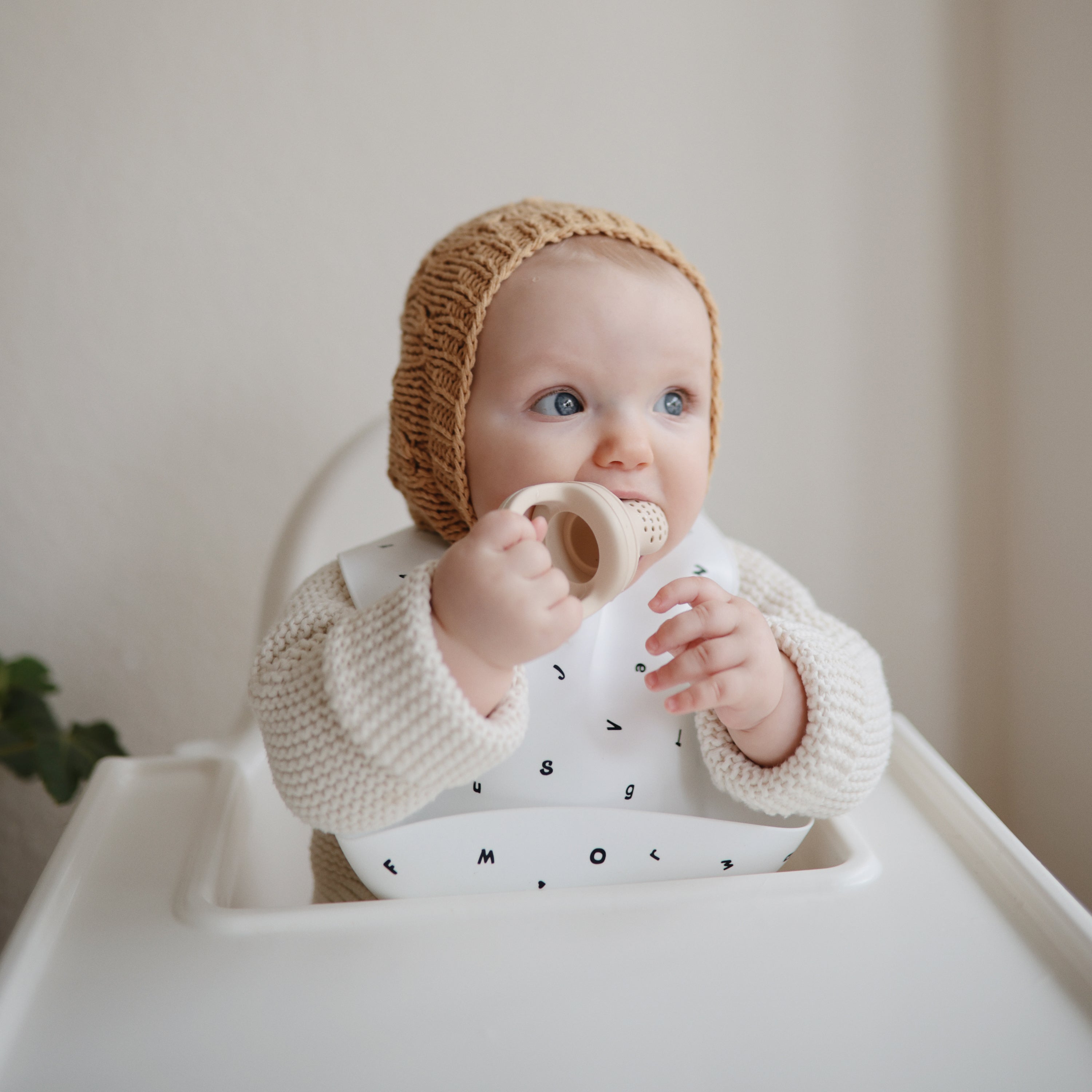 Silicone Baby Bib mushie - enjoykidsus