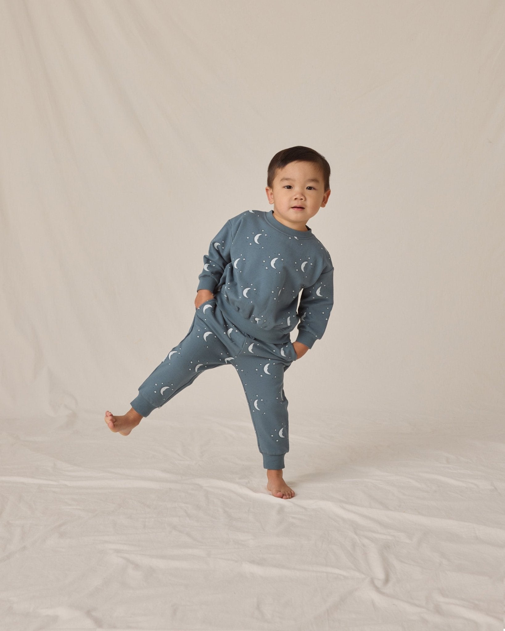 Quincy Mae Relaxed Fleece Sweatshirt || Silver Moons Quincy Mae