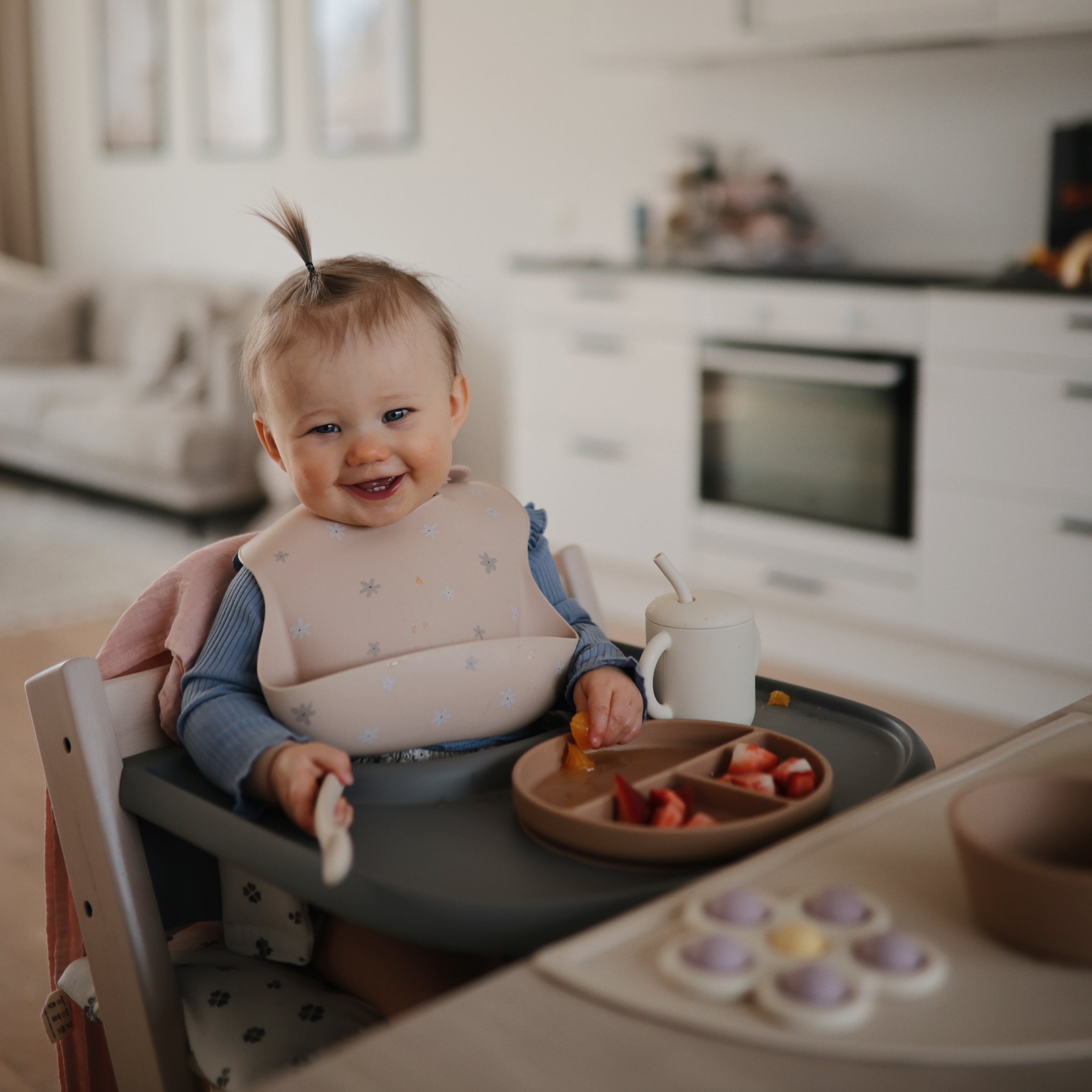 Silicone Baby Bib mushie