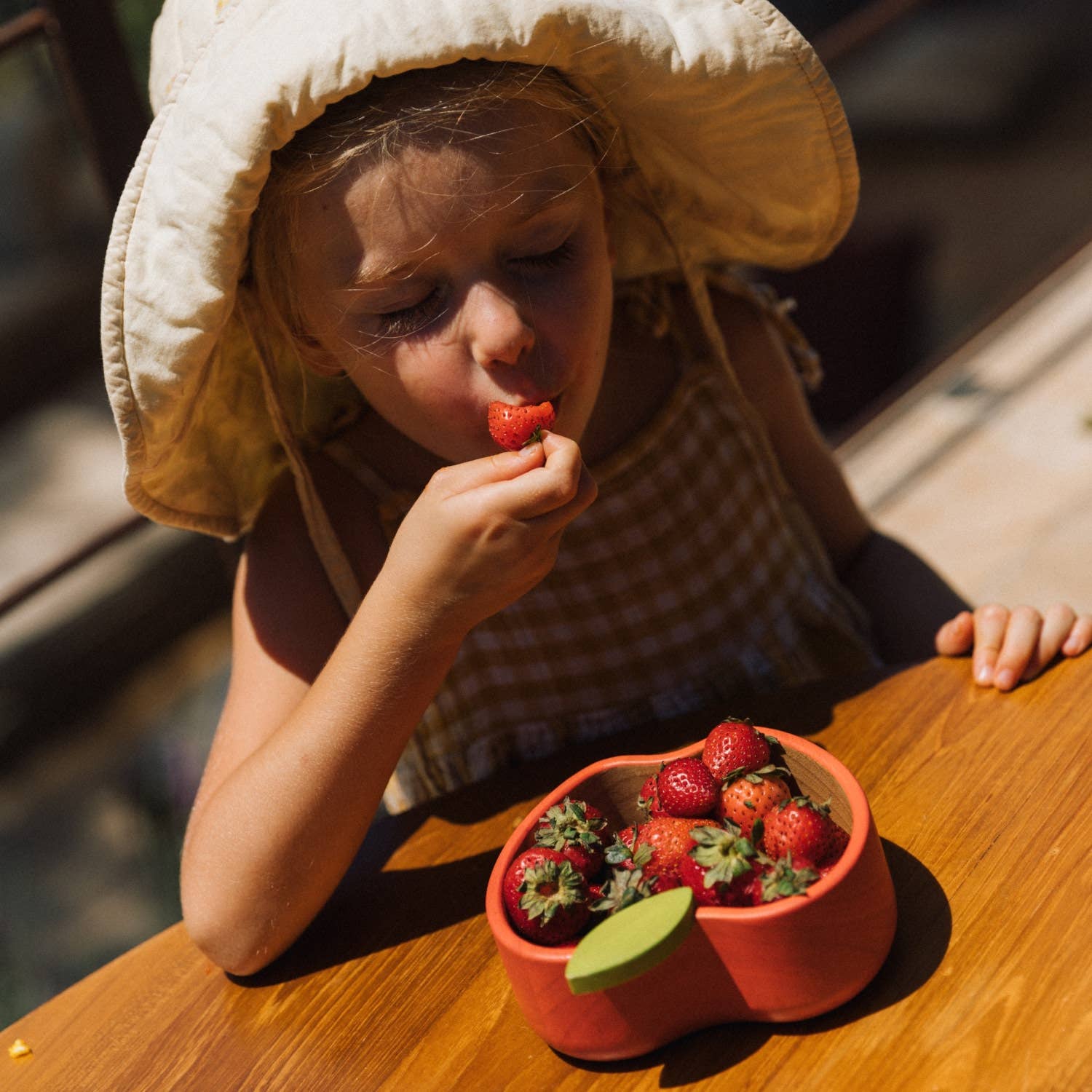 Oli &amp; Carol - Pepa the Apple Bowl &amp; Spoon Set