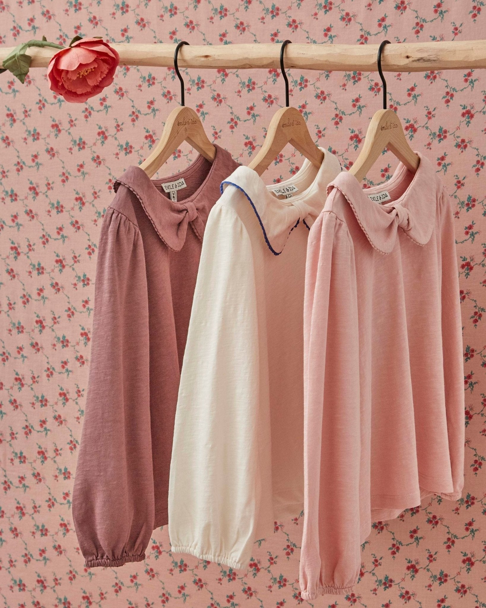 Emile et ida Cream organic cotton bow - neck T-shirt Emile et ida
