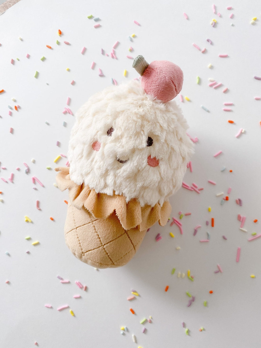 Izzy Ice Cream Chime Toy MON AMI