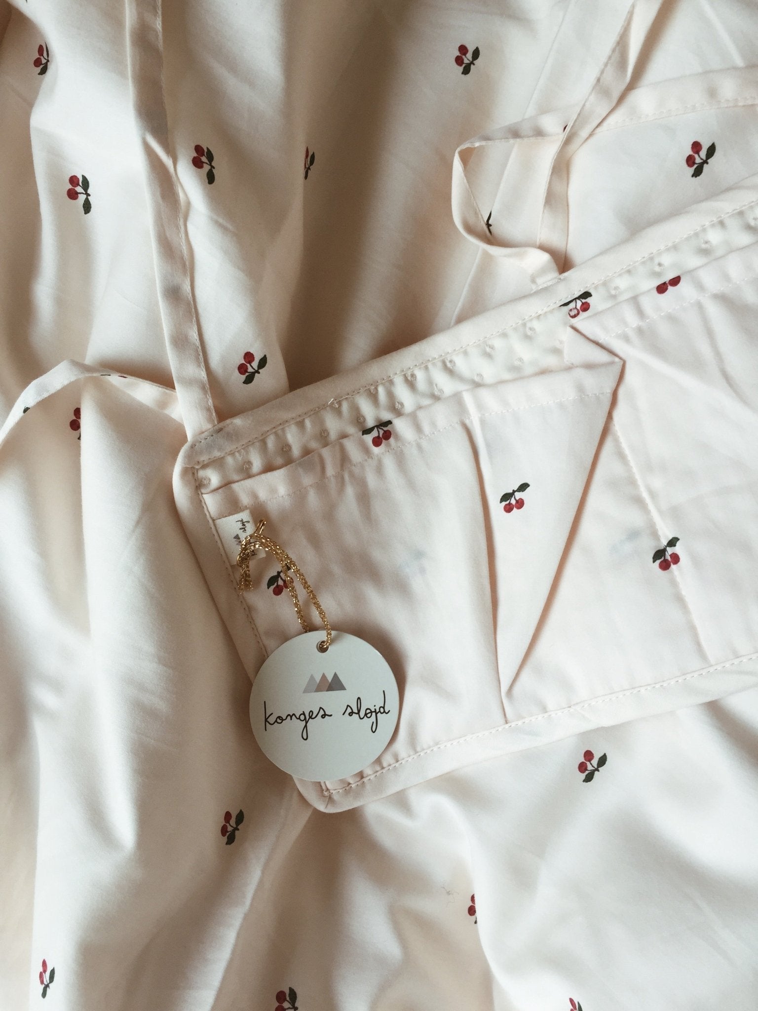 Konges Sløjd QUILTET BED POCKETS - CHERRY Konges Sløjd