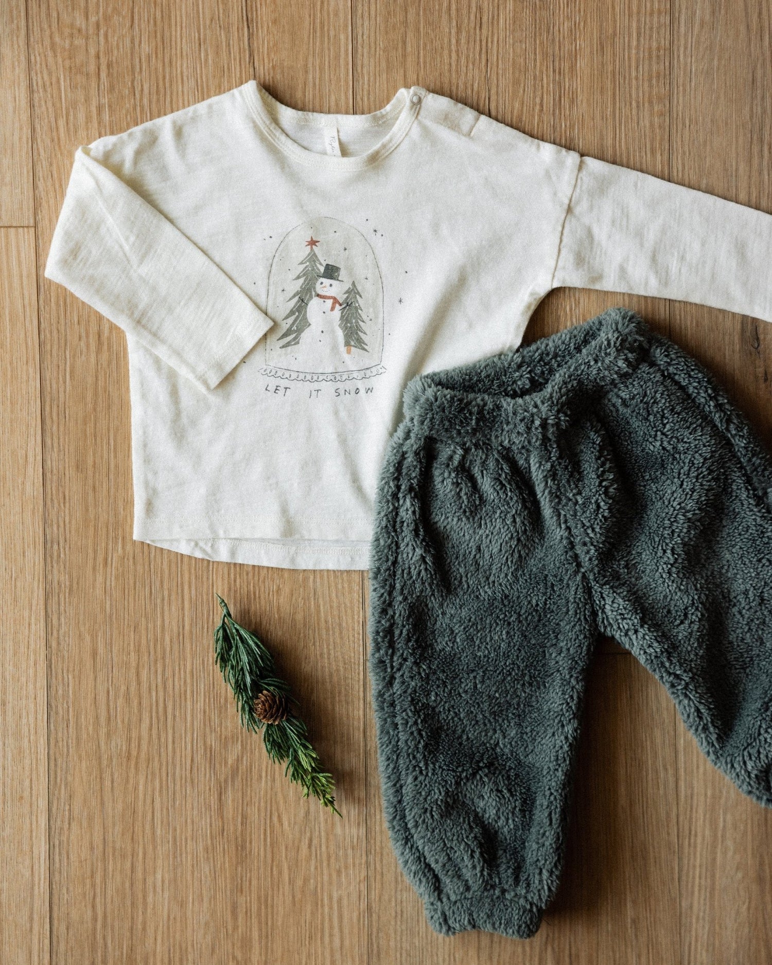 Rylee + Cru Long Sleeve Tee || Let It Snow Rylee + Cru