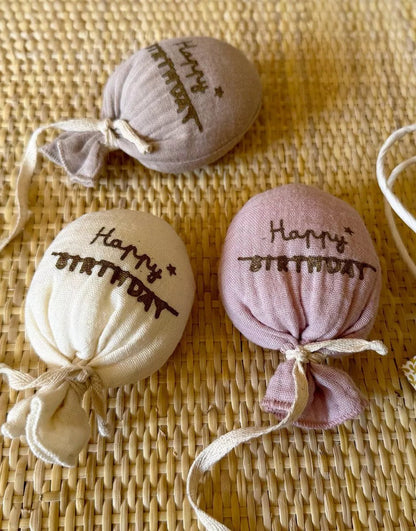 Minikane Les P’tits Déguis’ Happy Birthday Doll Outfit – Petal Pink | 34 &amp; 37cm Minikane