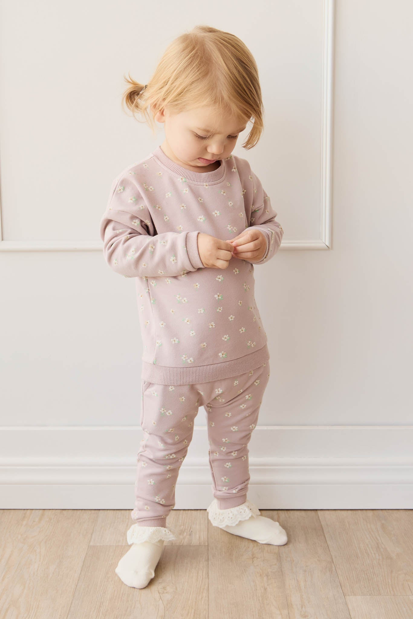 Organic Cotton Damien Sweatshirt - Simple Flowers Lilac Jamie Kay