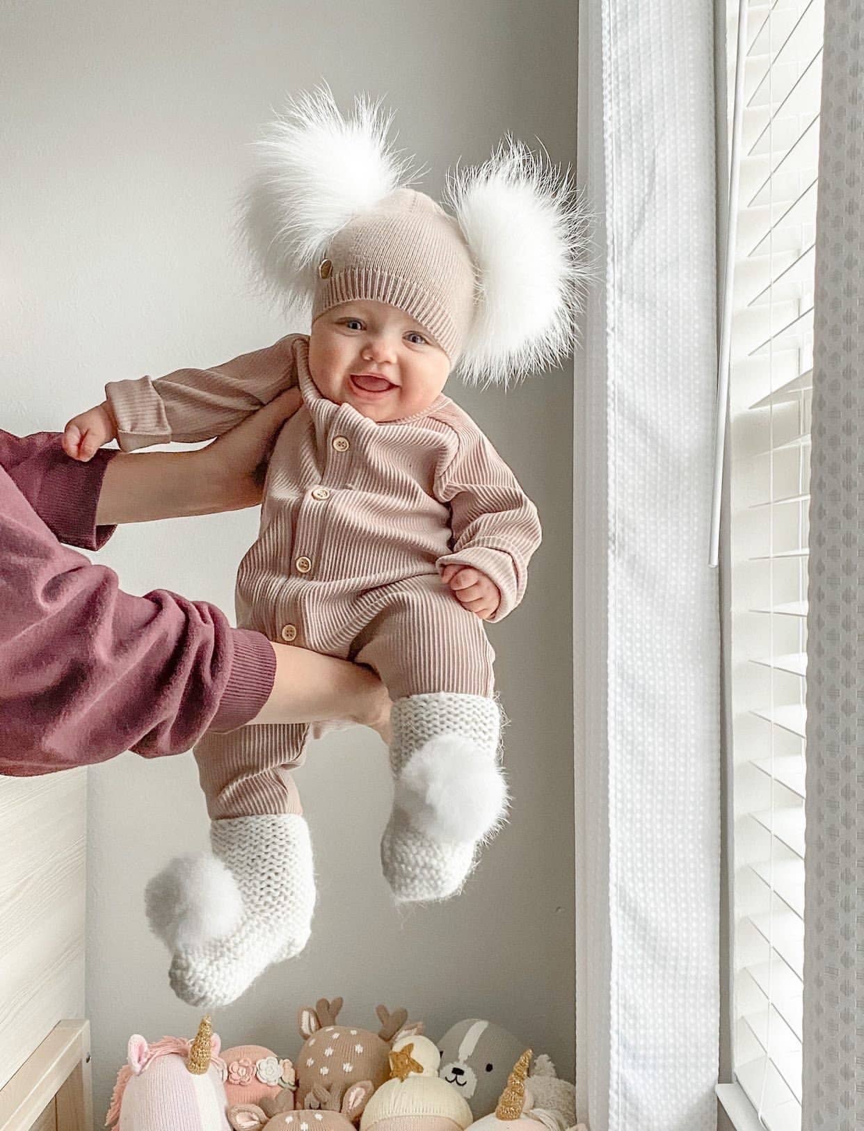 Petite Maison Kids - Sasha Angora Double Pom Beanie Hat: Natural Pom Petite Maison Kids
