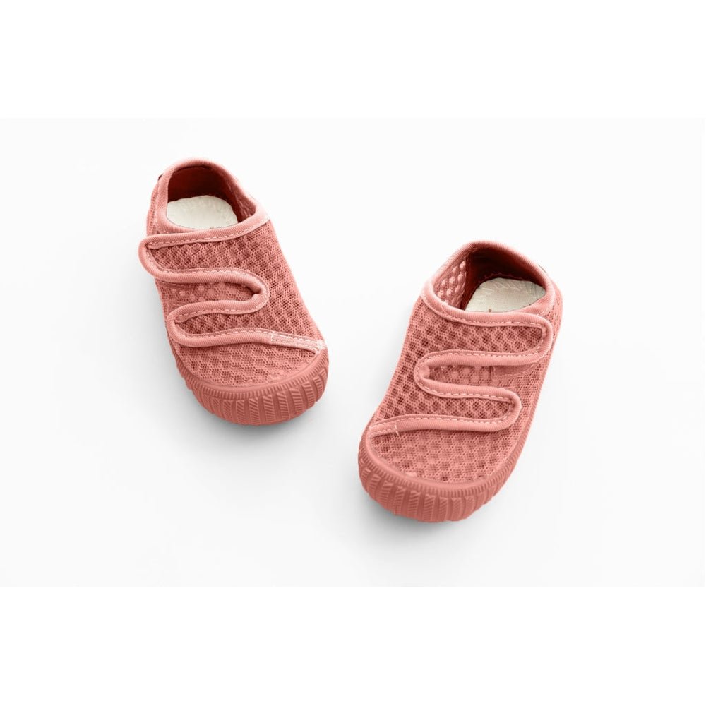 PLAY SHOES - Coral Rouge Grech &amp; Co