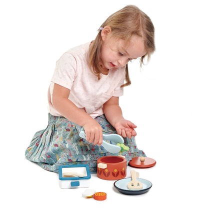 Pots and Pans Tender Leaf Toys