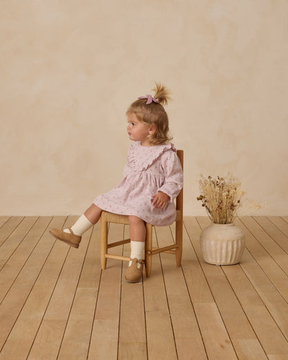 Quincy Mae Long Sleeve Ruffle V Dress || Lilac Ditsy Quincy Mae