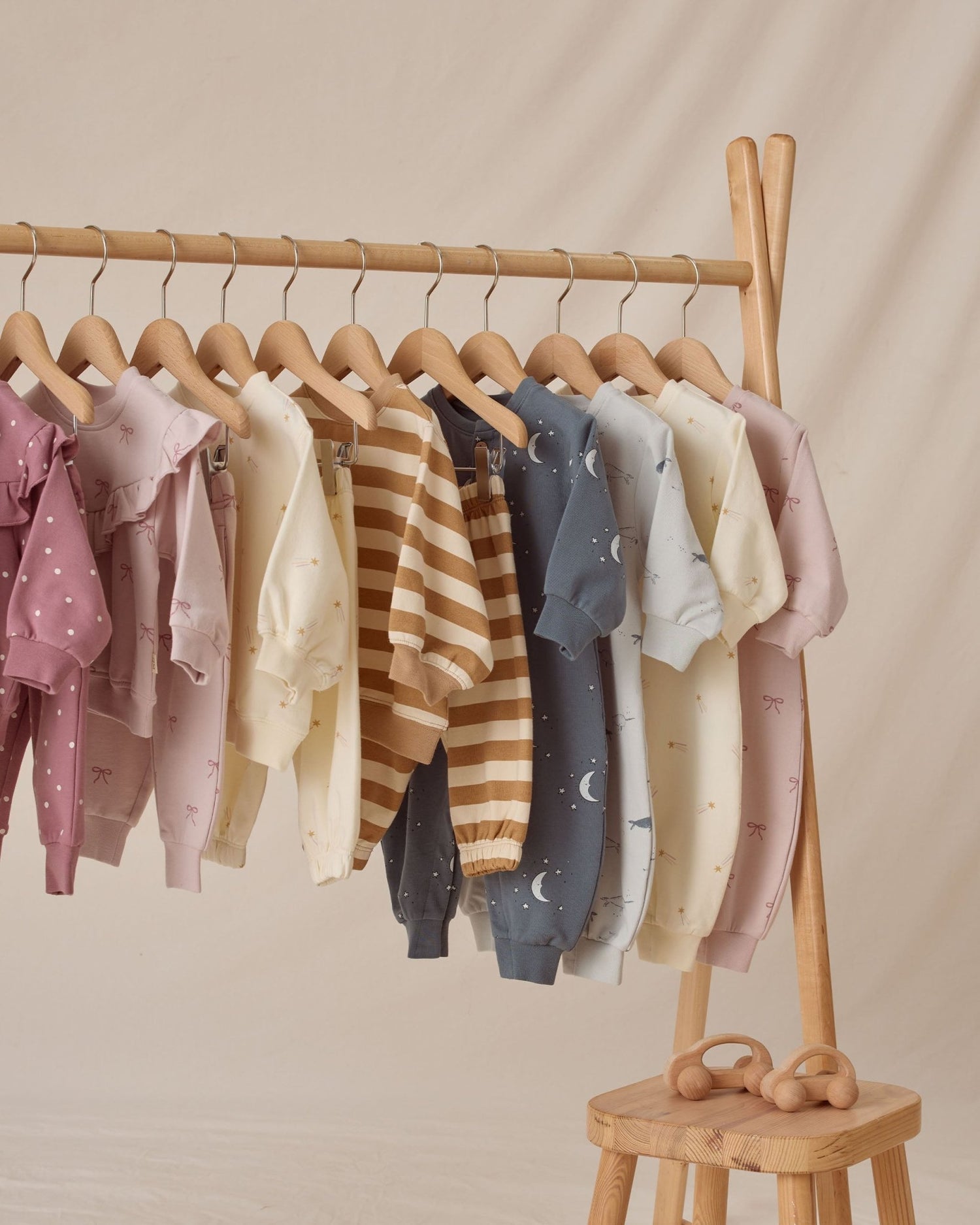 Quincy Mae Relaxed Fleece Sweatpant || Bows Quincy Mae