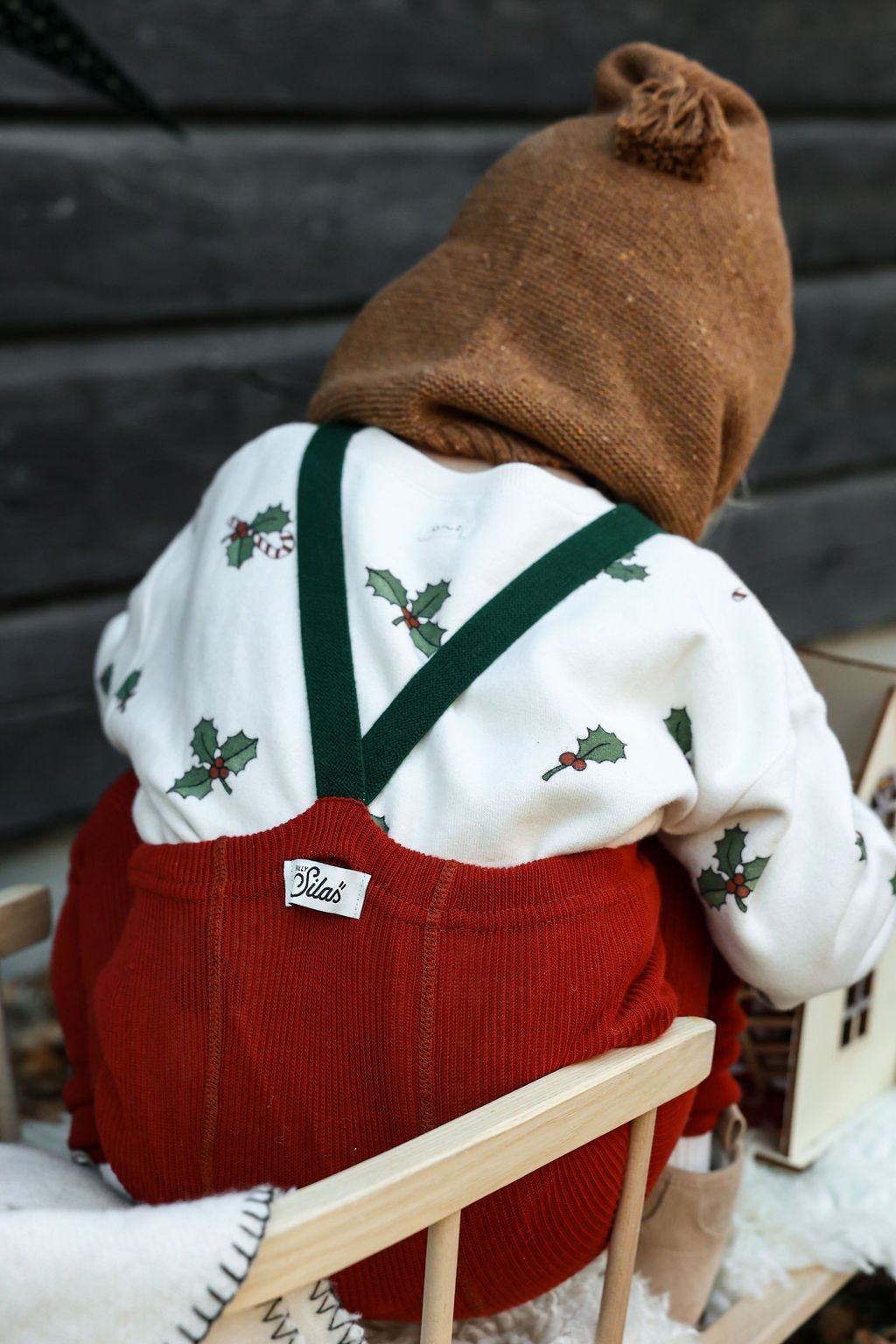 Silly Silas Footed Maple Leaf x Dark Forest Green Silly Silas