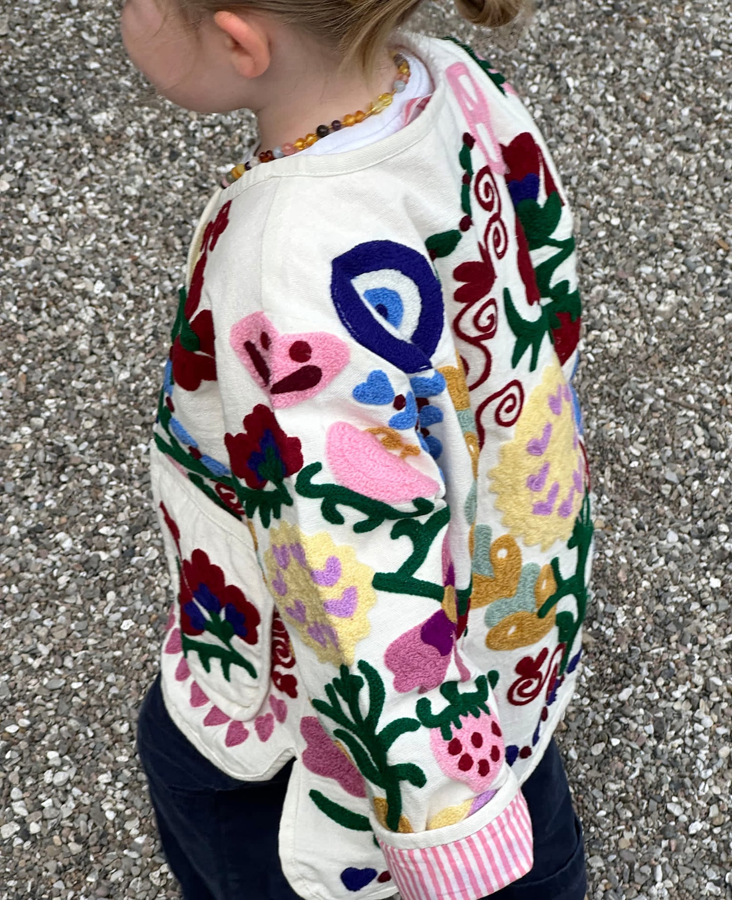 Sissel Edelbo Maggie Mini Jacket – White Rose Suzani Embroidered Jacket Sissel - edelbo