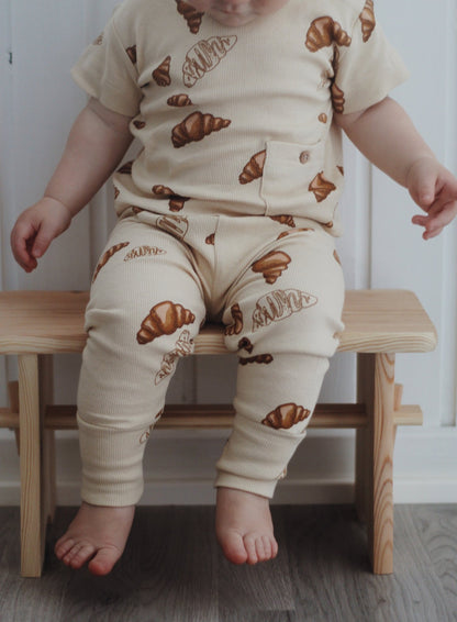 VACVAC Ello Rib Tee SS – Croissant Big | Organic Baby T-Shirt VACVAC